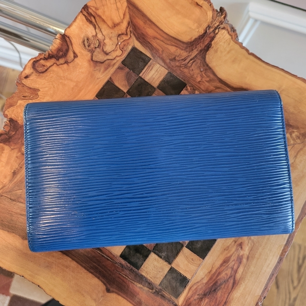 Louis Vuitton Epi Porte Tresor International Long Wallet..Authentic... - Picture 2 of 13